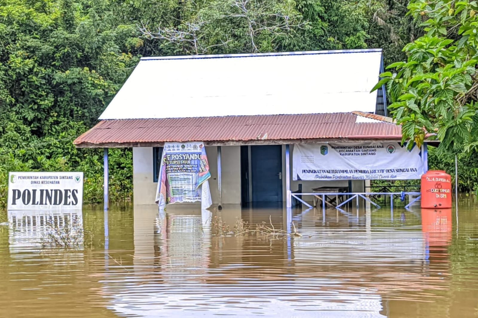 Banjir Sintang